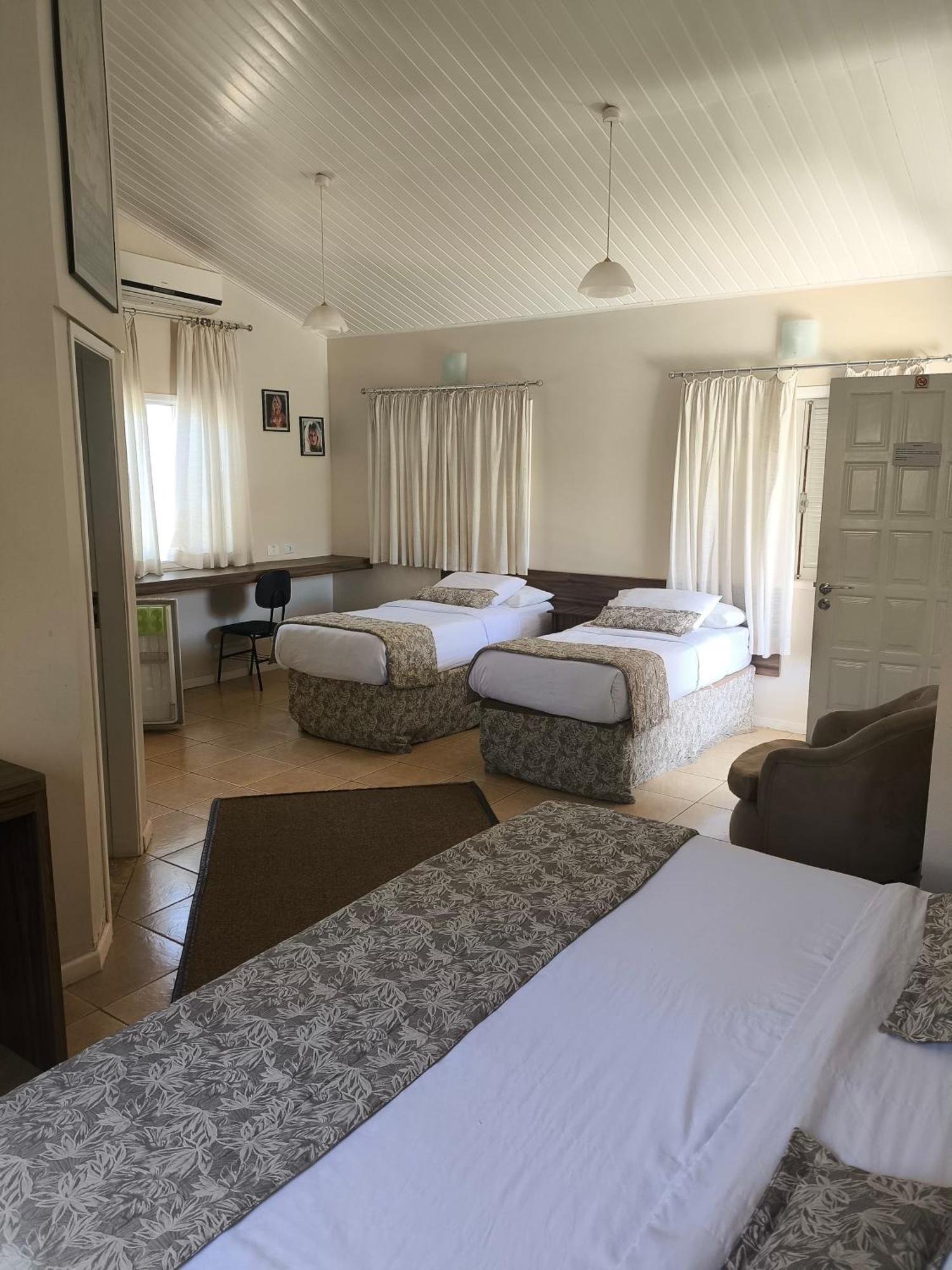 Paraty Bungalows Bar E Hotel 外观 照片